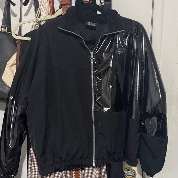 Nike bomber jacket - Picture 1 of 5